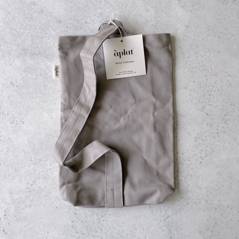 NWT Aplat Single Bottle Tote in Stone